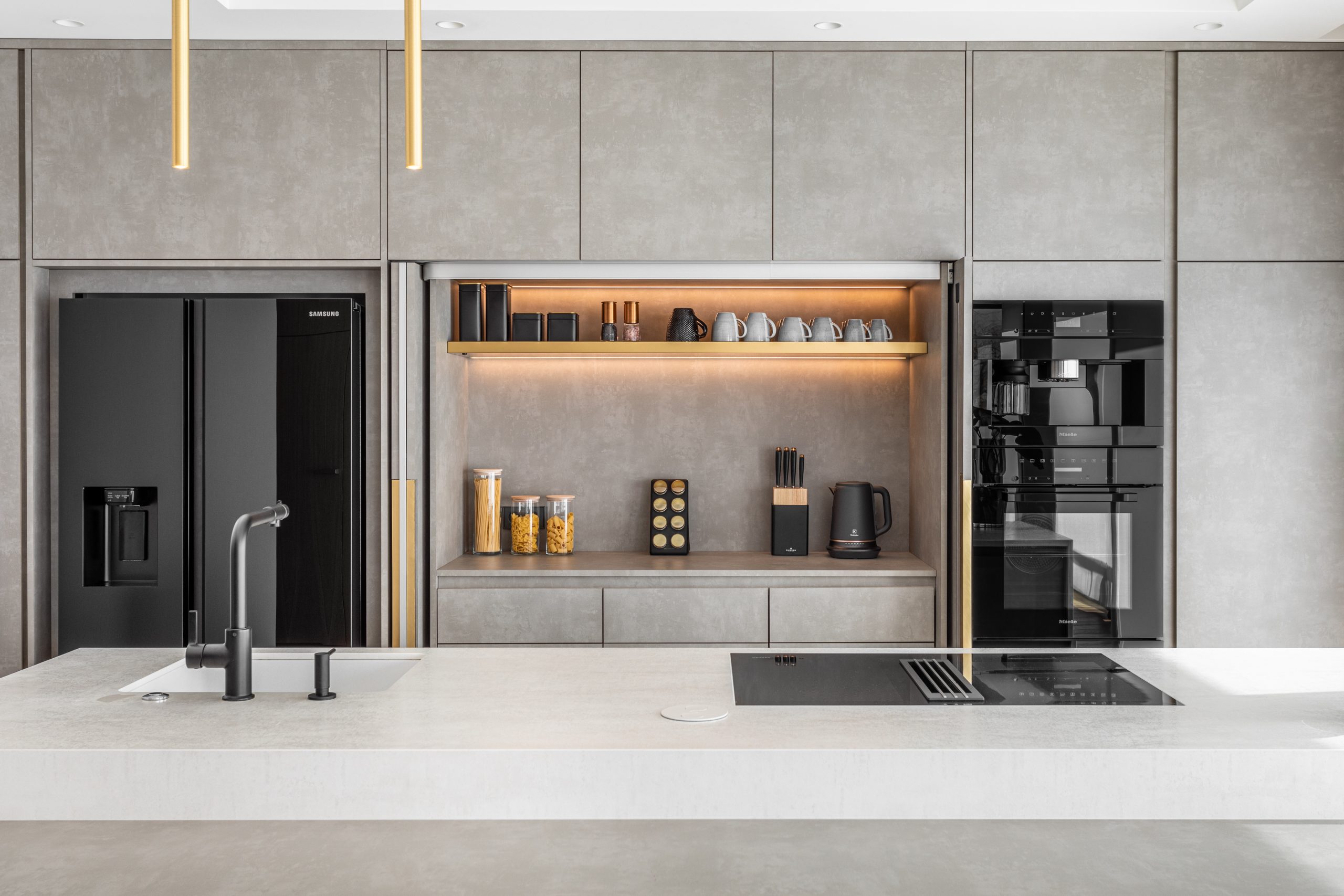 2-Bandtiego_druk - Glenview Haus Custom Front and Interior Doors, Cabinets